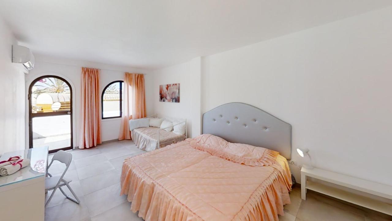 Vv Las Buganvillas Maspalomas - Cocina Y Habitaciones Con Banos Privados Buitenkant foto