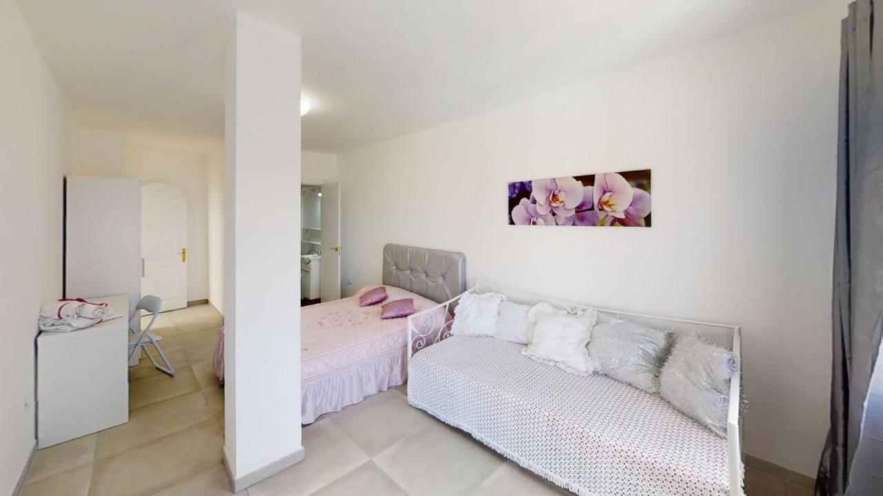 Vv Las Buganvillas Maspalomas - Cocina Y Habitaciones Con Banos Privados Buitenkant foto