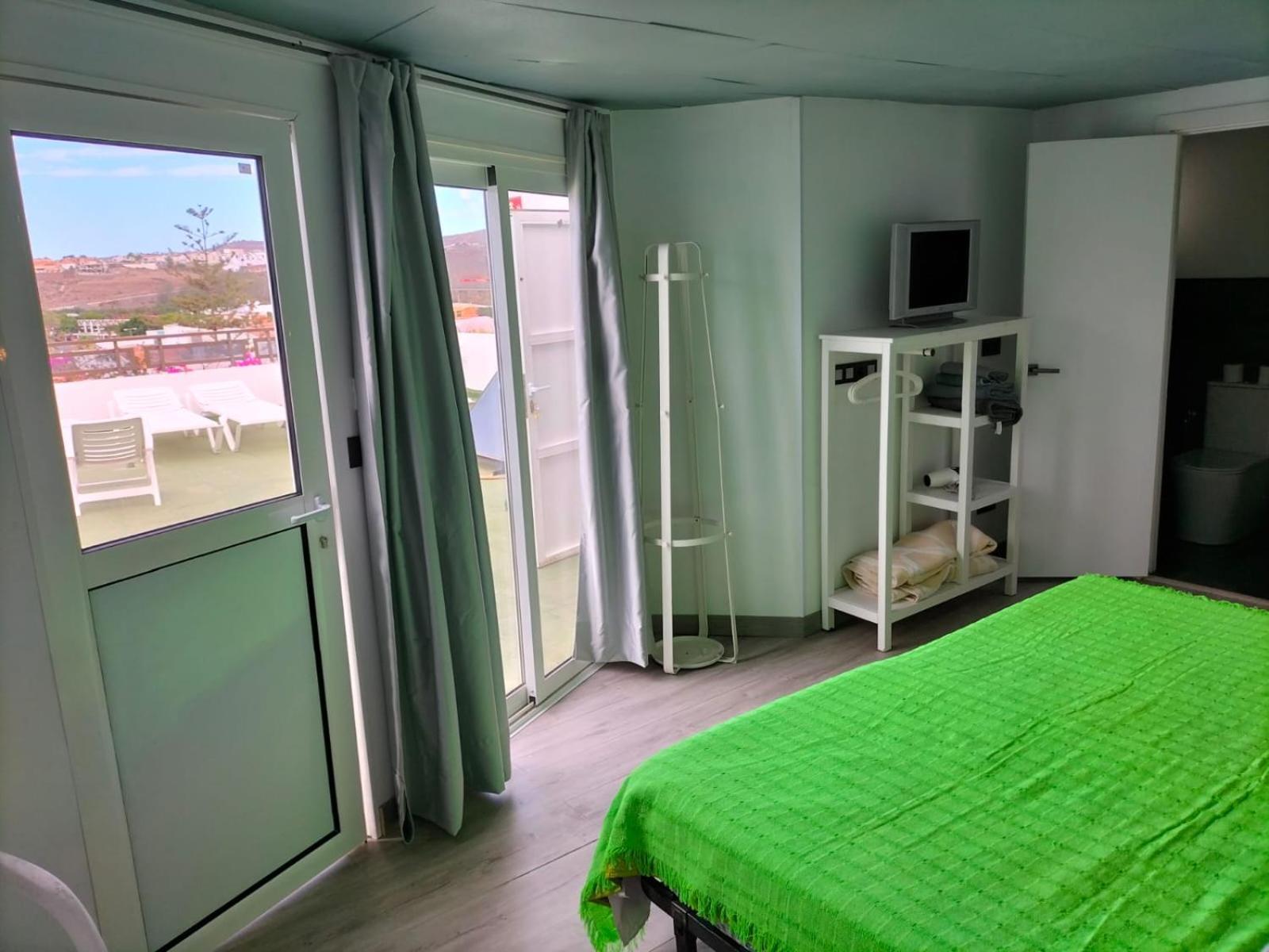 Vv Las Buganvillas Maspalomas - Cocina Y Habitaciones Con Banos Privados Buitenkant foto