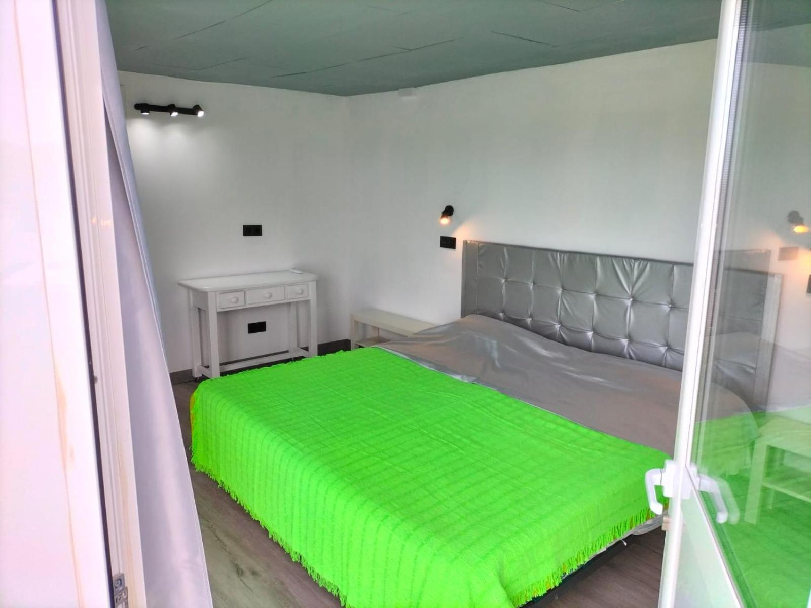 Vv Las Buganvillas Maspalomas - Cocina Y Habitaciones Con Banos Privados Buitenkant foto