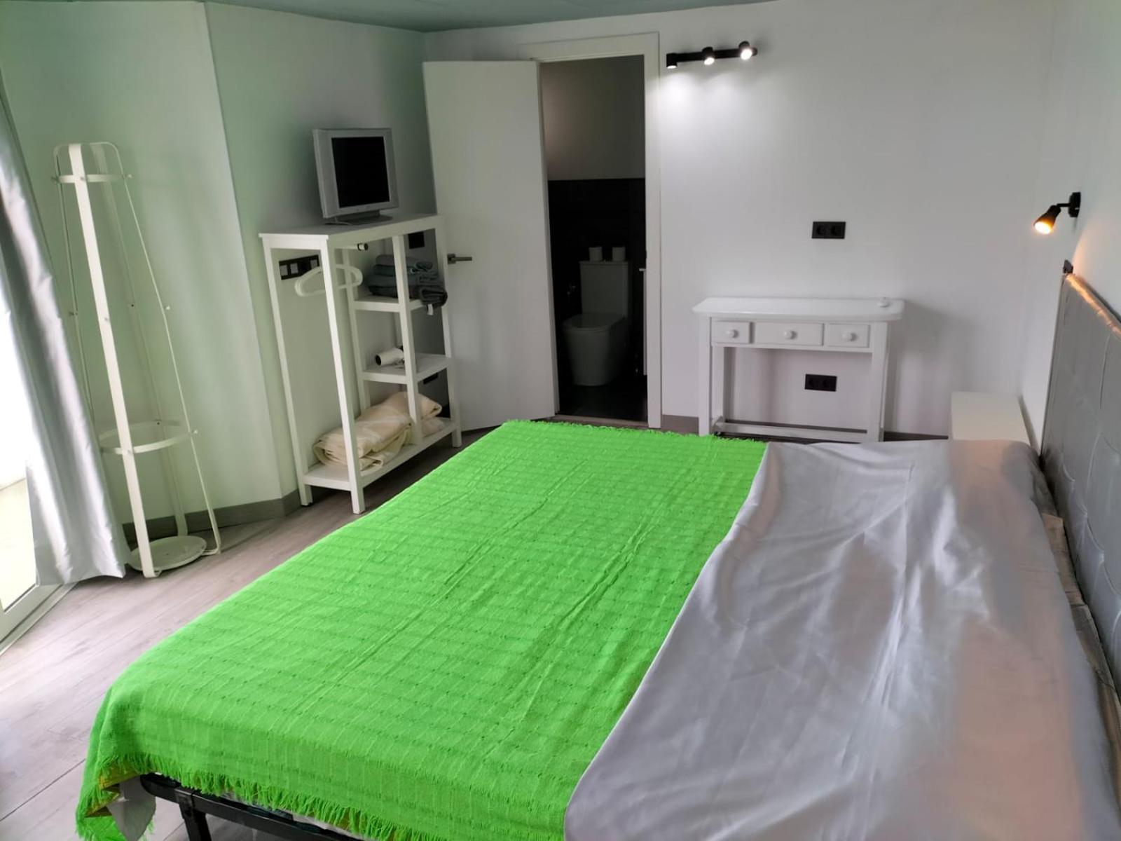 Vv Las Buganvillas Maspalomas - Cocina Y Habitaciones Con Banos Privados Buitenkant foto